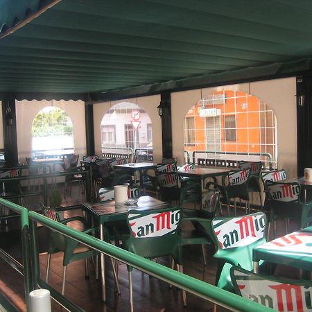 Hostal Restaurante La Trucha Benavente Exterior photo